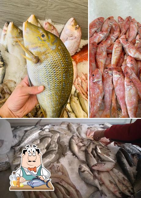 اسماك المحروسة sirve un menú para los amantes del pescado
