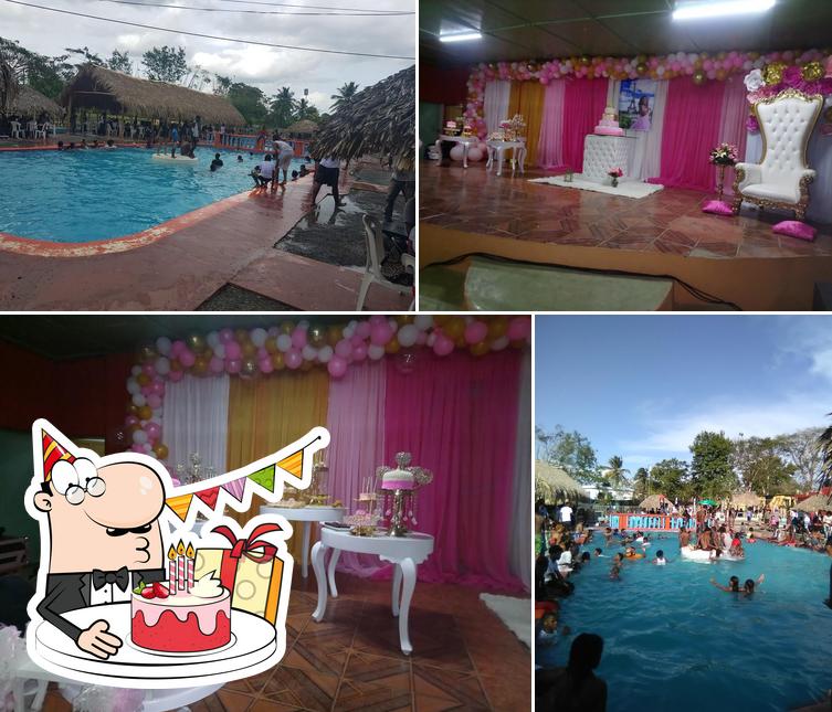 Club Recreativo El Paraíso, Quisqueya - Restaurant reviews