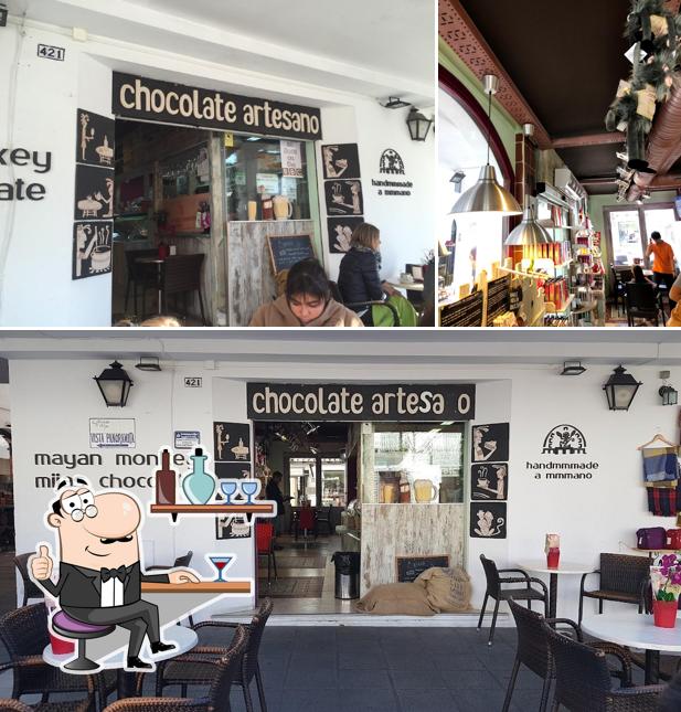 Mira cómo es Mayan Monkey Mijas - Shop & Café por dentro