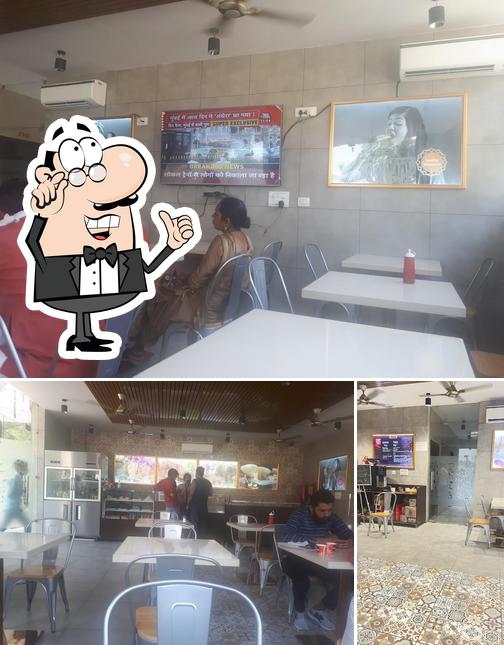 Food Court