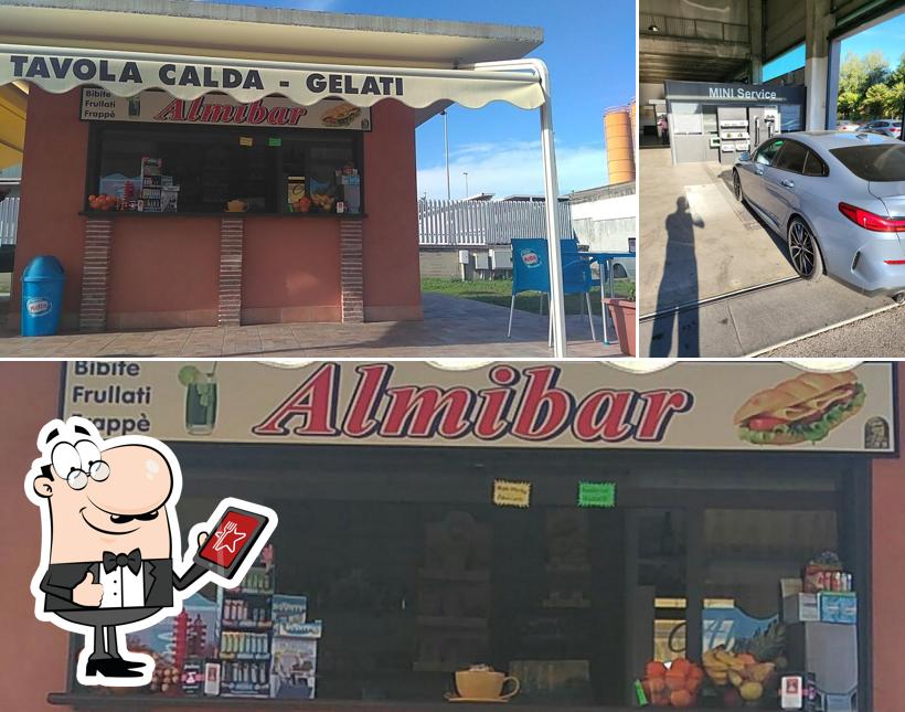 Gli esterni di Chiosco Almibar
