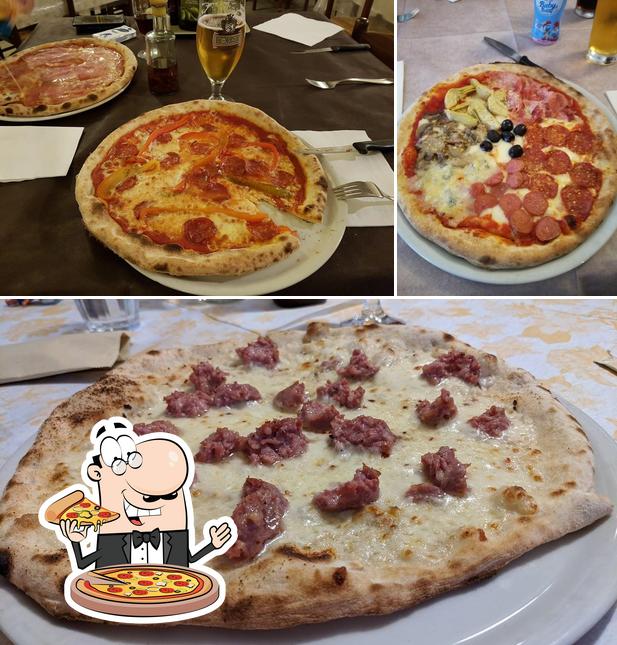 Scegli una pizza a Pizzeria Al Lago