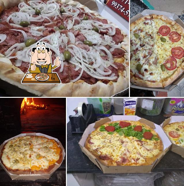 Peça diferentes tipos de pizza