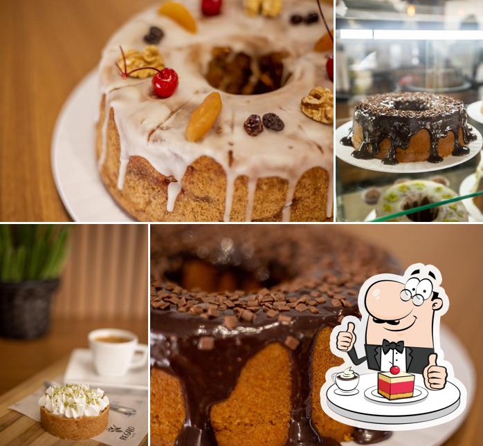 Regalo Café - Cafeteria provides a selection of sweet dishes