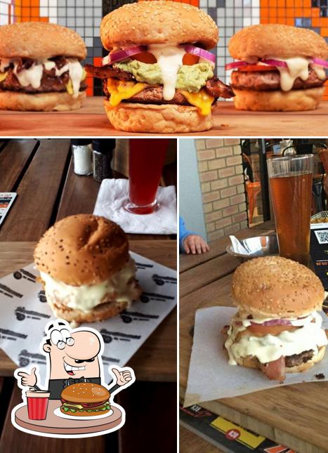 Prenez un hamburger à RocoMamas Newmarket