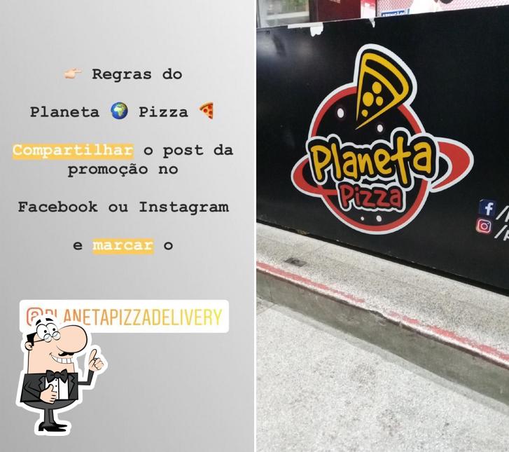 Look at this pic of Planeta Pizza