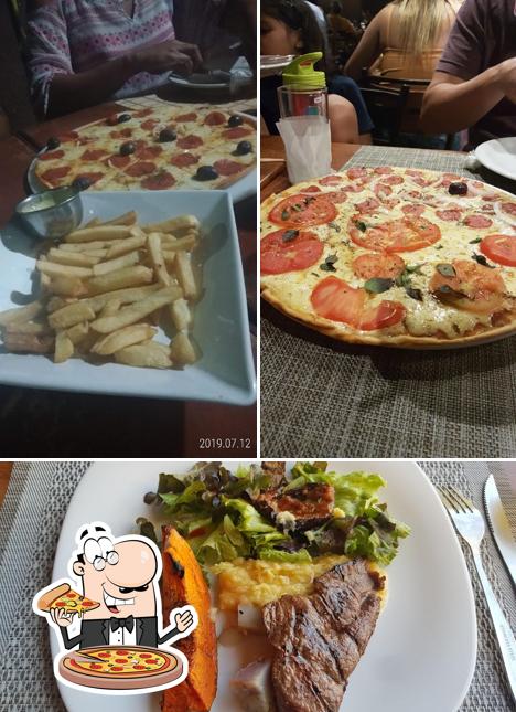 Отведайте пиццу в "Restaurante Frederico Meireles"