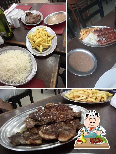 Prove refeições de carne no Restaurante e Bar Taquari