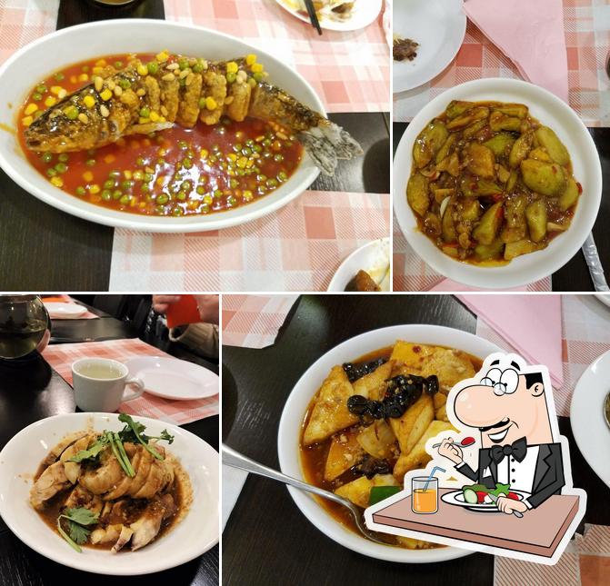 Platti al Ristorante cinese yixinge 怡心阁 川味小吃