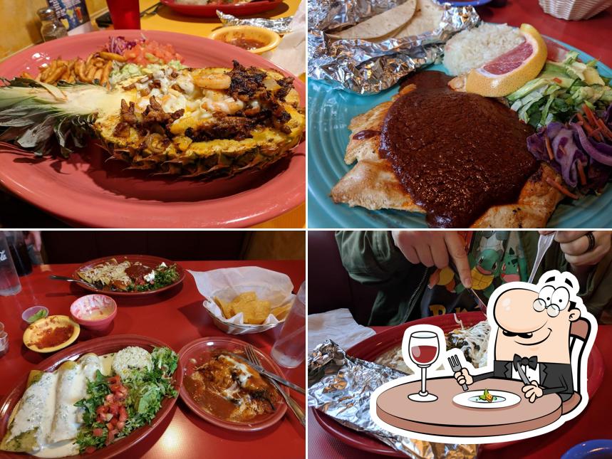 Блюда в "Mesquite Grill Mexican Restaurant"