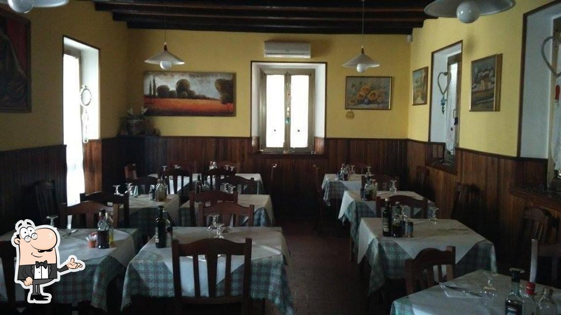 Dai un'occhiata agli interni di Bar Trattoria Alla Vecchia Posta