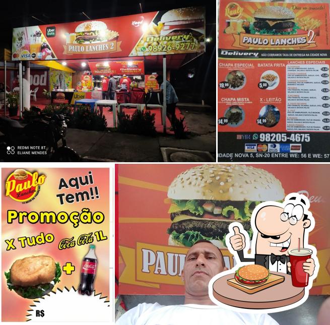 Experimente um hambúrguer no Paulo Lanches II