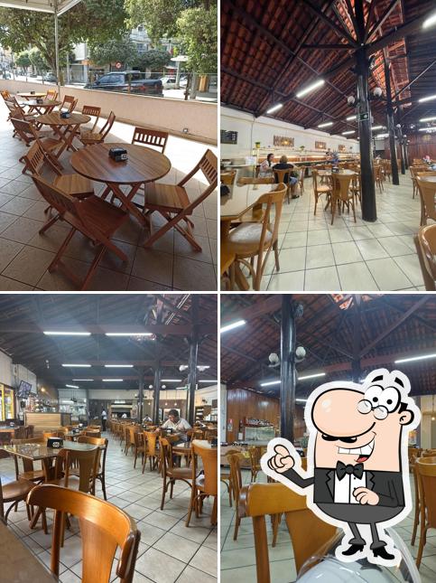 O interior do Churrascaria Carusinho