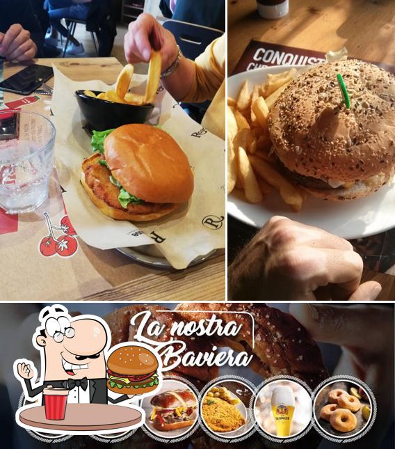 Prova un hamburger a Roadhouse Restaurant