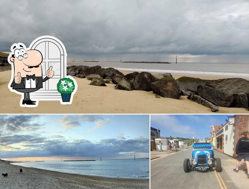Beach Rock Fish & Chip Shop in Sea Palling Restaurant reviews