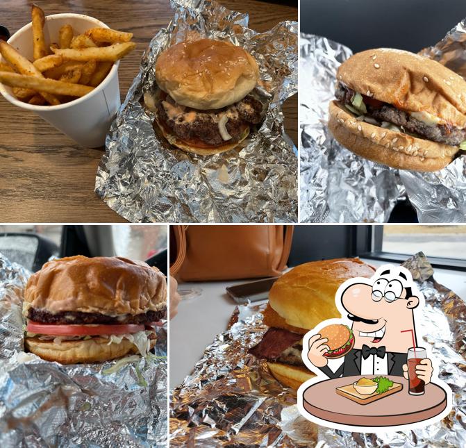 Las hamburguesas de Zo's Good Burger - Livonia las disfrutan una gran variedad de paladares