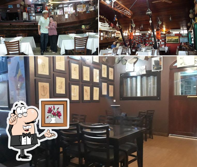 Veja imagens do interior do Restaurante Estaleiro