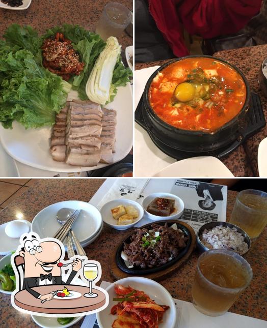 Блюда в "Ye Dang Korean Restaurant"