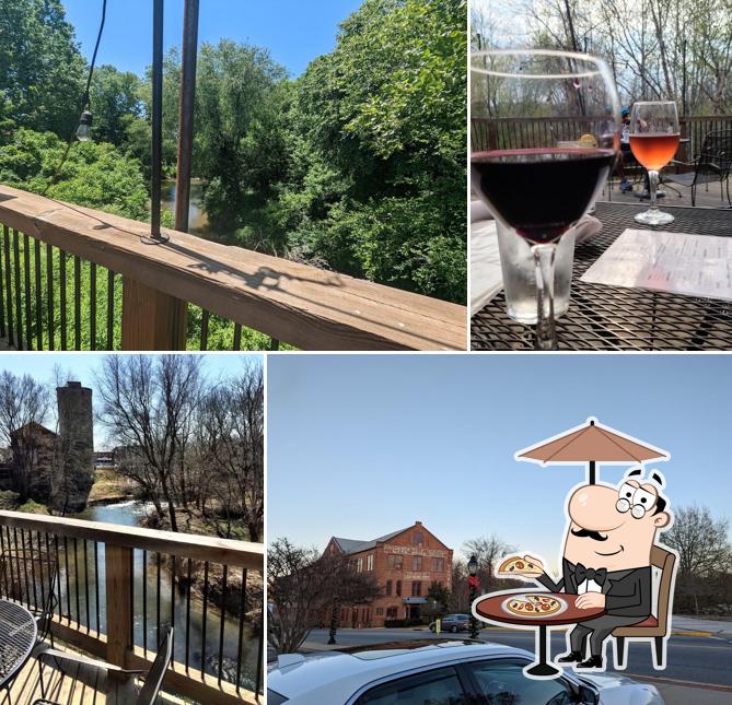 Charley's Waterfront Cafe in Farmville Restaurant menu and reviews