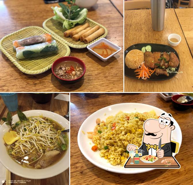 Meals at Doi Xanh Quan