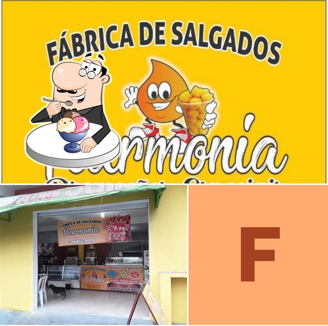 Fábrica de Salgados Harmonia serve uma seleção de pratos doces