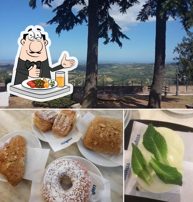 Guarda la foto che mostra la cibo e esterno di Bar Gibo