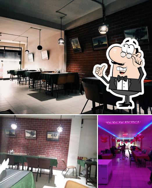 Cafe Blueberries & Family Restaurant Hazaribag