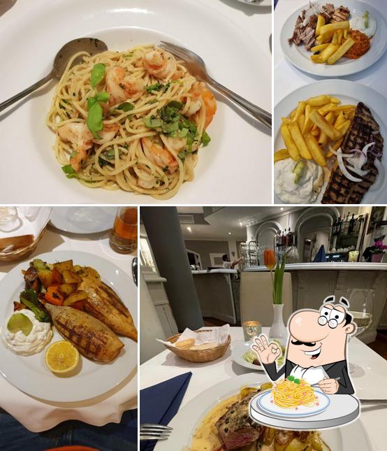 Spaghetti à la carbonara à Restaurant Mica`s