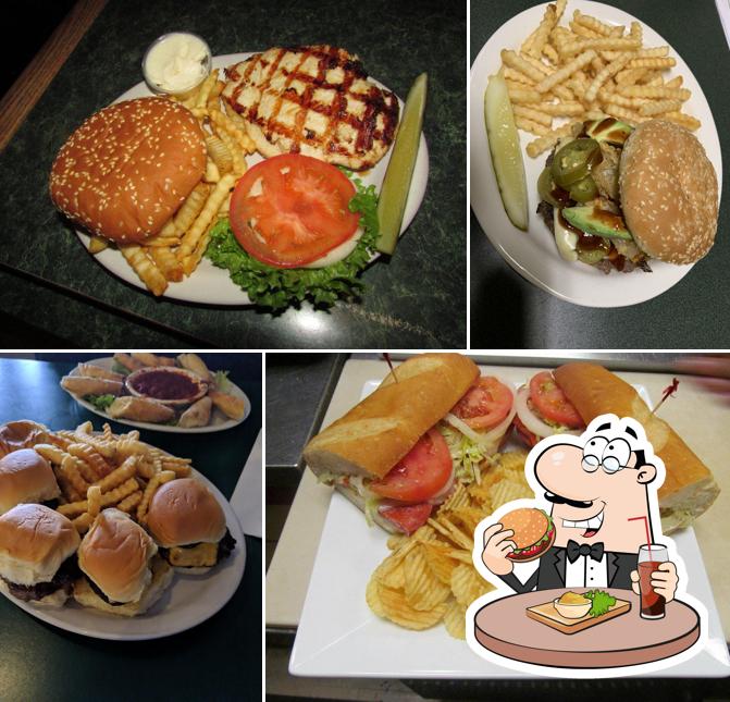 Chicago Loop Sports Bar & Grill in Streamwood Restaurant menu and reviews