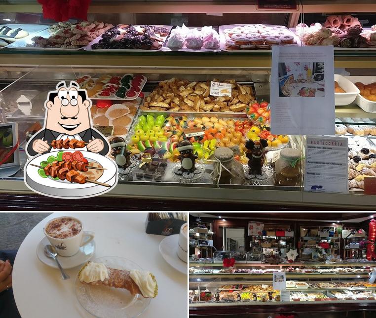 Platti al Bar Pasticceria Mangiafico - Noto