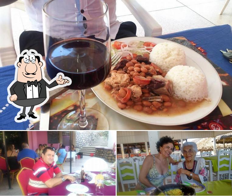 Estas son las fotos que muestran interior y comedor en Restaurante O Faísca