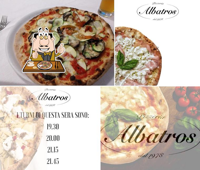 A Pizzeria Albatros, puoi ordinare una bella pizza