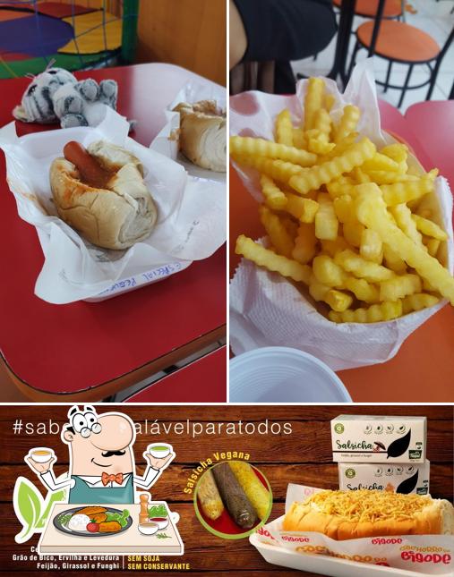 Comida em Cachorro do Bigode Av. do Forte