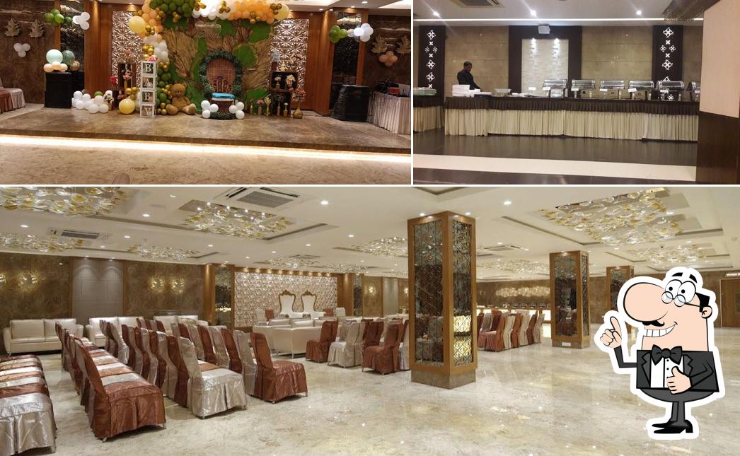 Here's a picture of Qaraar Banquets - Best Banquet Hall in Ahmedabad