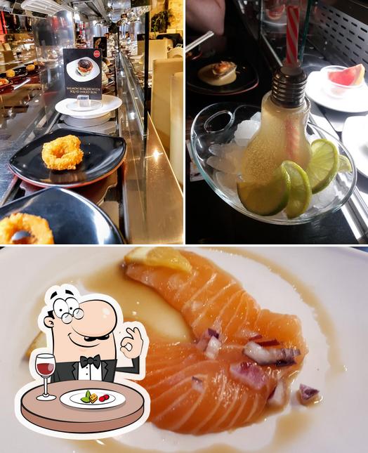 Platos en Wasabi Running Sushi & Wok Restaurant - MOM Park