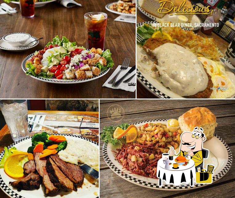 Black Bear Diner Natomas, 2700 El Centro Rd in Sacramento - Restaurant