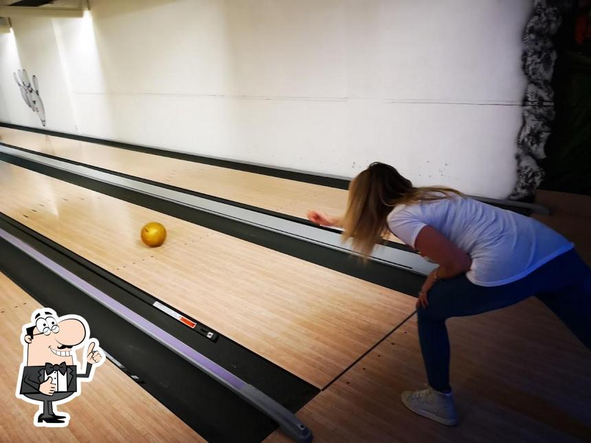 Ecco un'immagine di Pin Palace Di Bowling D'Abruzzo