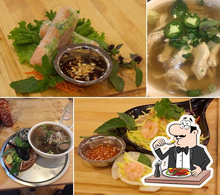 Miss Saigon Restaurant in Chicago - Restaurant menu and reviews