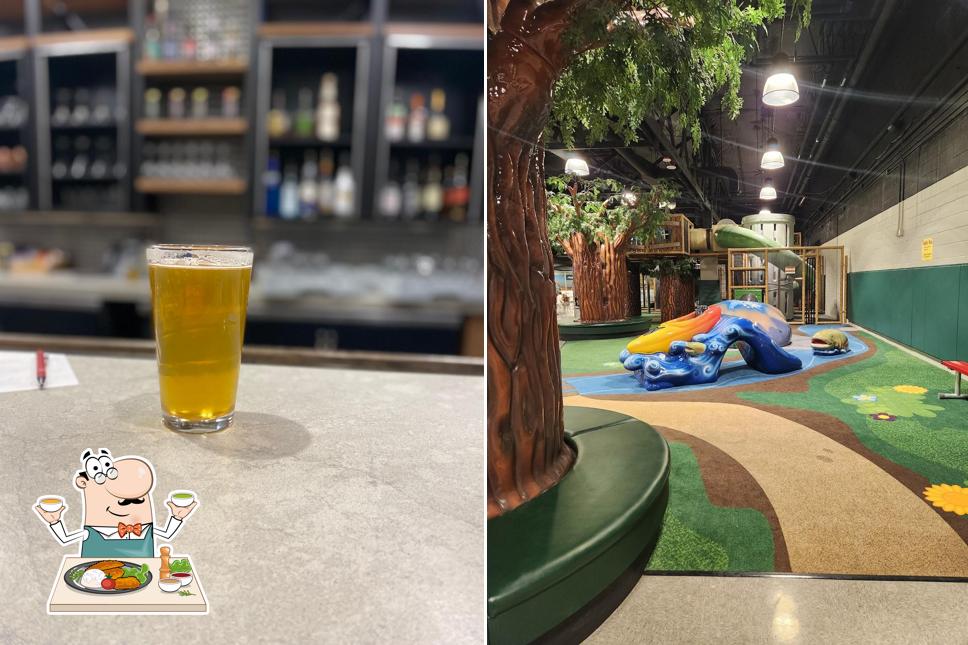 All places to eat and drink in Fairchild Air Force Base, winter 2023