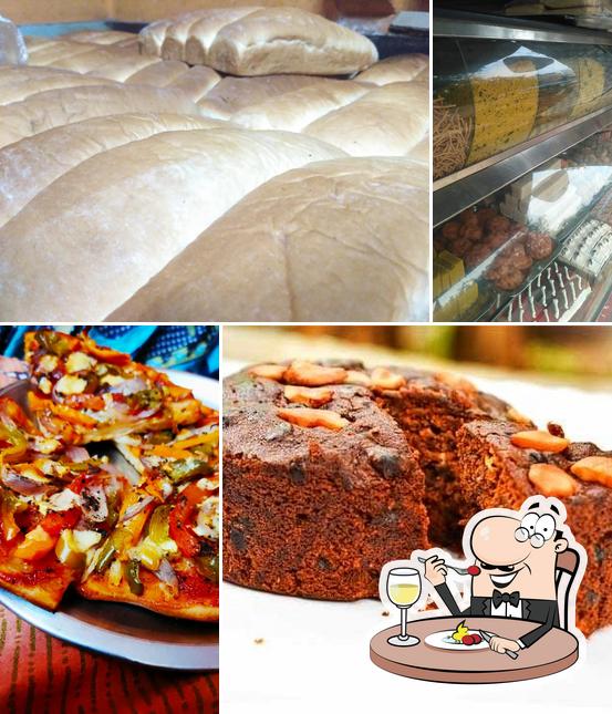PANDIYAN BAKERY & Sweet's SINCE 1945