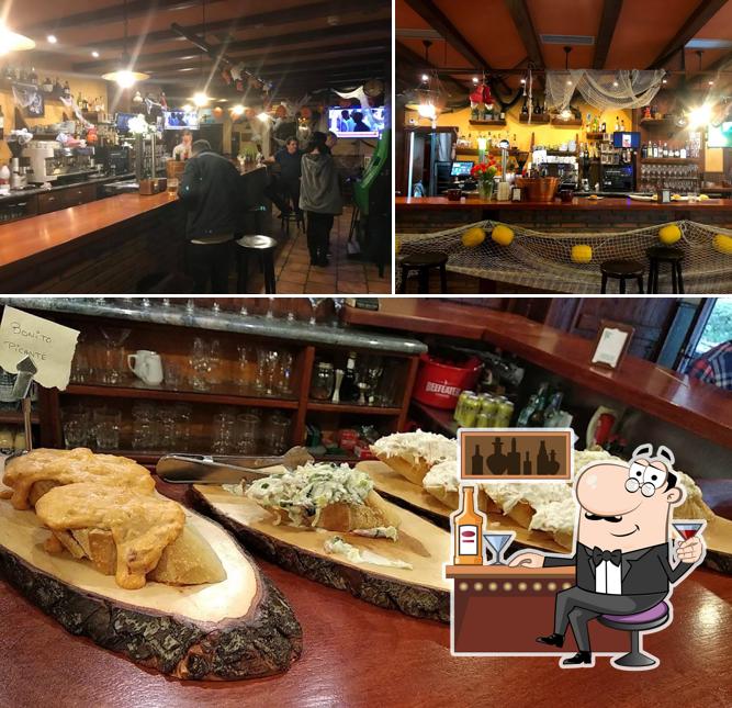 Las fotografías de barra de bar y comida en GANBARA DONIBANE