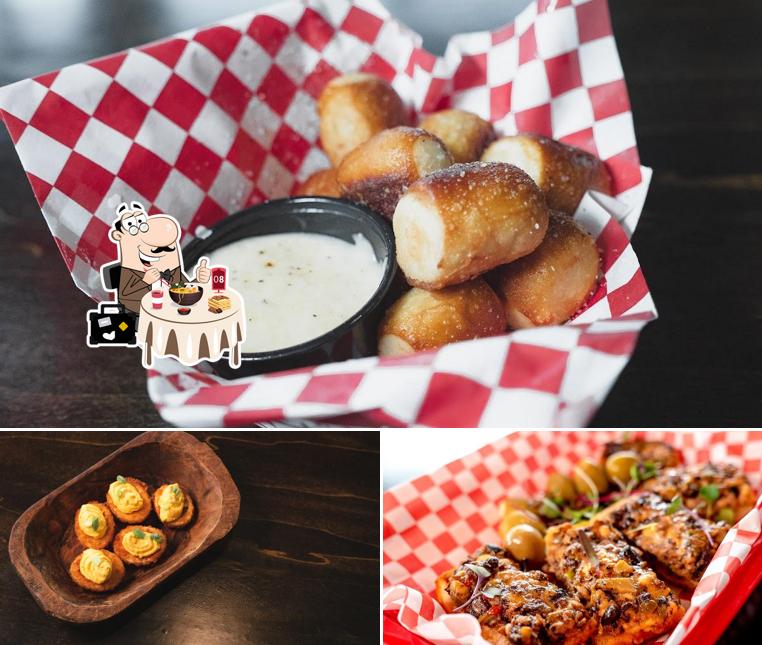 The Tavares Dog House in Tavares Restaurant menu and reviews