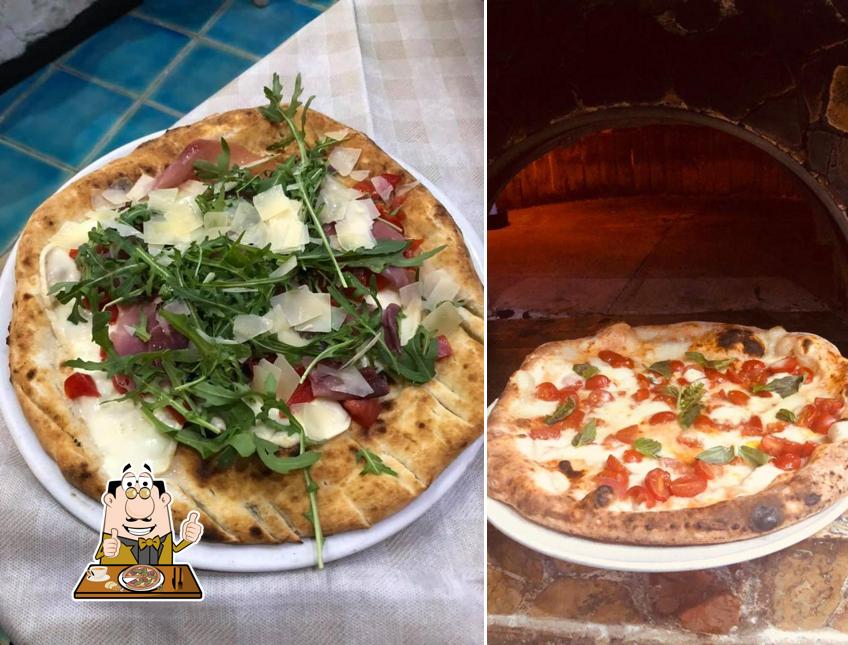 Ordina una pizza a Scugnizzi Ristopub