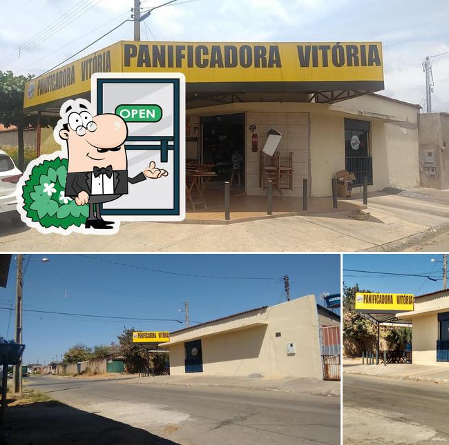 Veja imagens do exterior do Panificadora Vitória