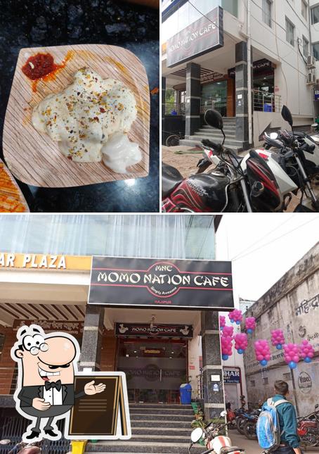 The picture of MNC(Momo Nation Cafe)’s exterior and dessert
