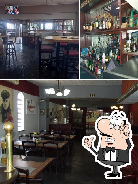 Découvrez l'intérieur de Red Baron Pub