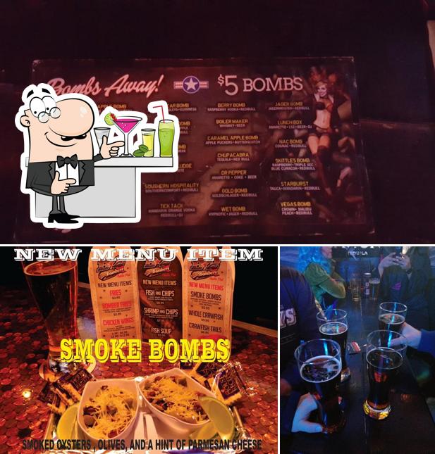 B2 Bombers Oyster Pub in El Paso Restaurant menu and reviews