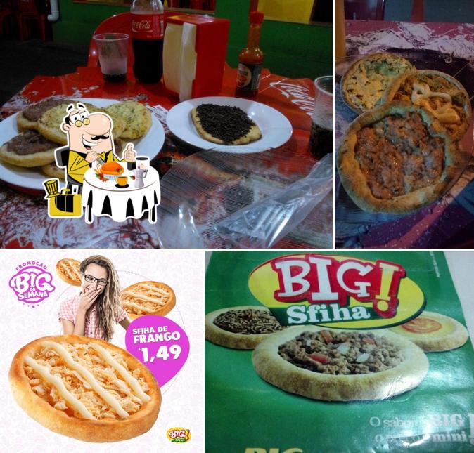 Comida em Big Sfiha