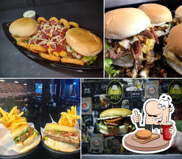 Os hambúrgueres do Lá no Pub Hamburgueria irão satisfazer diferentes gostos