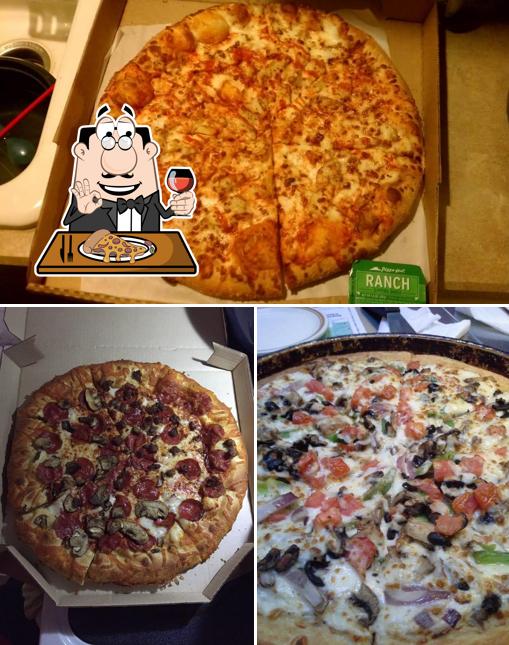 Pizza Hut, 5041 Abbe Rd N in Elyria Restaurant menu and reviews